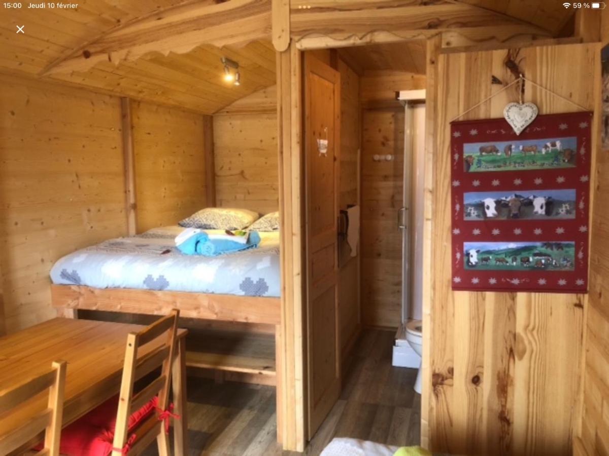 キャンピング オテル ド ウレイン エア レ カリアマス Chateauroux-les-Alpes エクステリア 写真