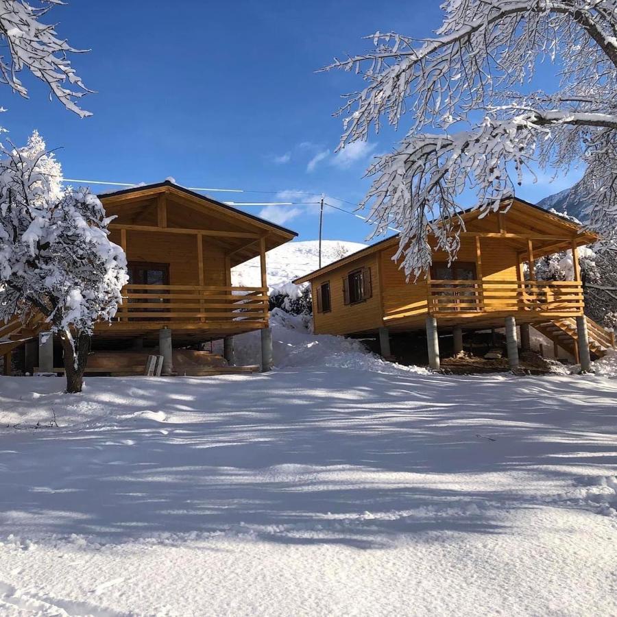 キャンピング オテル ド ウレイン エア レ カリアマス Chateauroux-les-Alpes エクステリア 写真