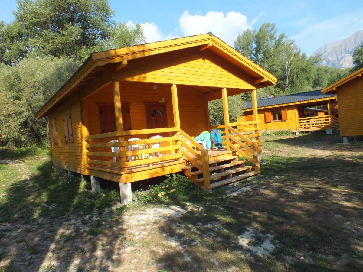 キャンピング オテル ド ウレイン エア レ カリアマス Chateauroux-les-Alpes 部屋 写真